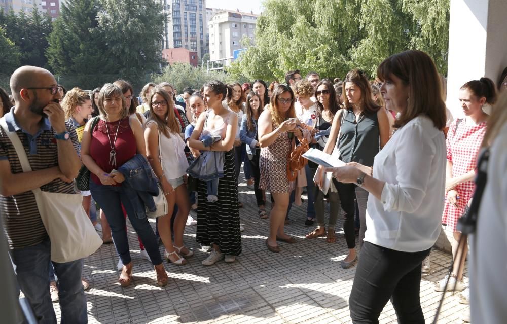 La primera fase de las oposiciones de Eduación comenzó ayer y finalizará mañana con las últimas pruebas