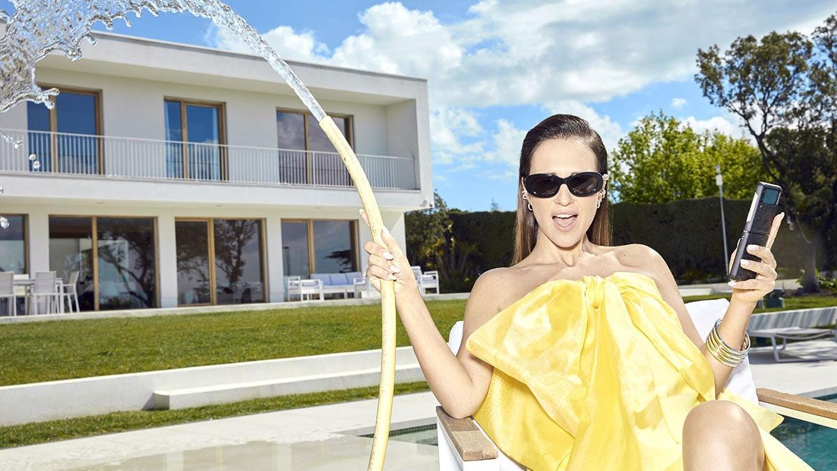 Paula Echevarría ha diseñado las gafas de sol más 'cool' para el verano