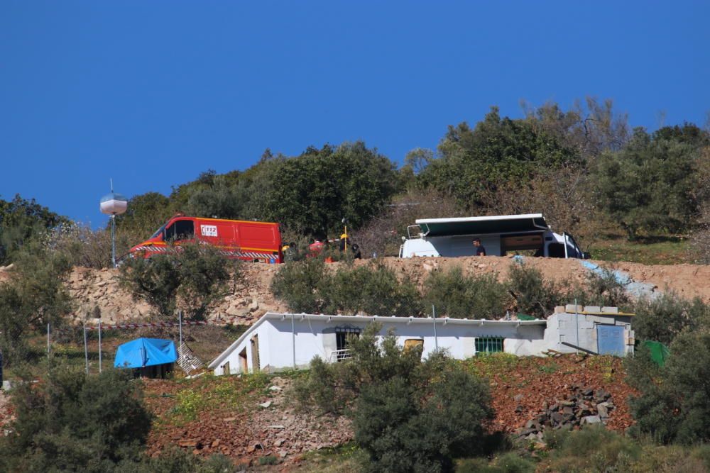 Continúan las labores de rescate este lunes en Totalán