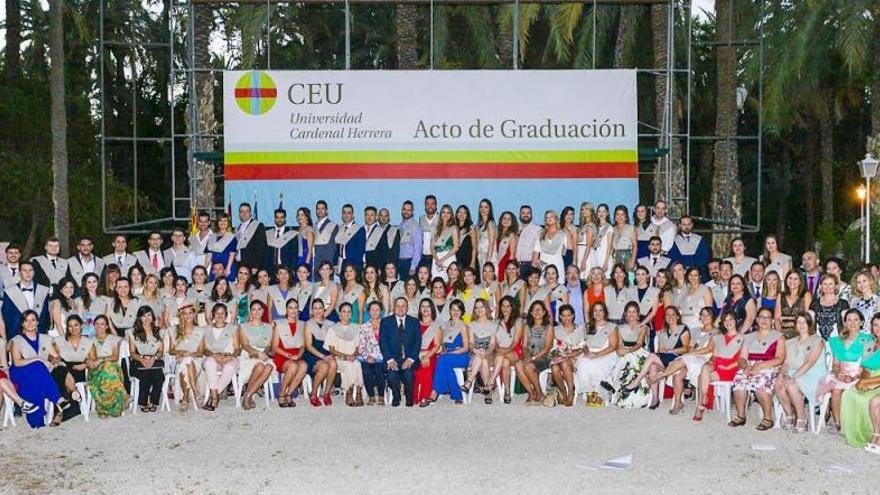 El CEU gradúa a 400 alumnos de Derecho, Empresas, Enfermería, Fisioterapia y Magisterio