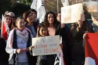 Huelga de educación: Todas las fotos de la concentración en Conselleria
