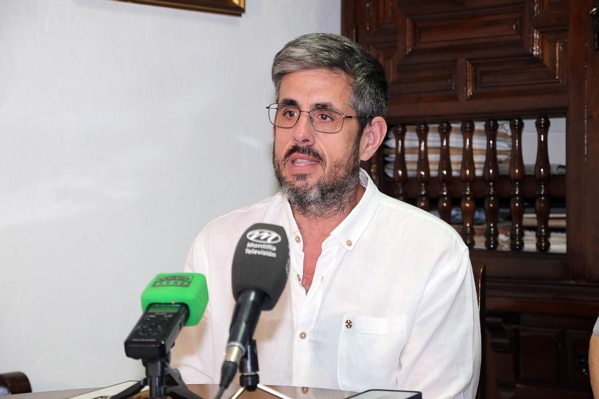 Francisco José Méndez Hidalgo, durante la rueda de prensa.