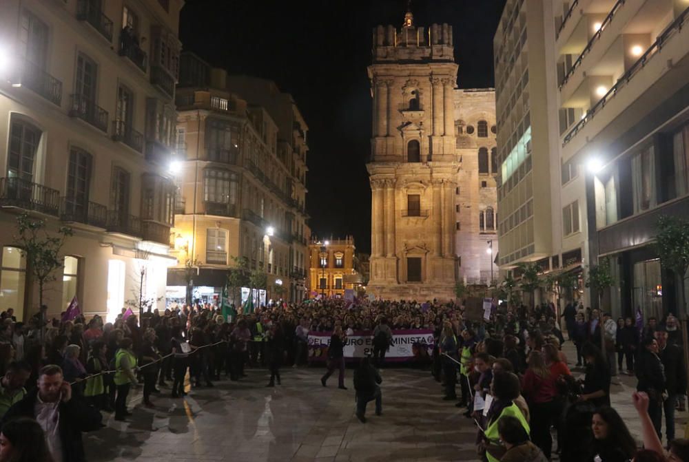 Miles de manifestantes colapsan el centro de Málaga en una marcha que comenzaba con polémica con Francisco de la Torre