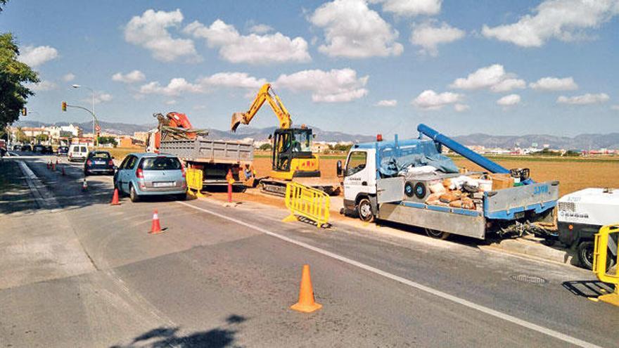 Trabajos de reparación de las tuberías en el Molinar.