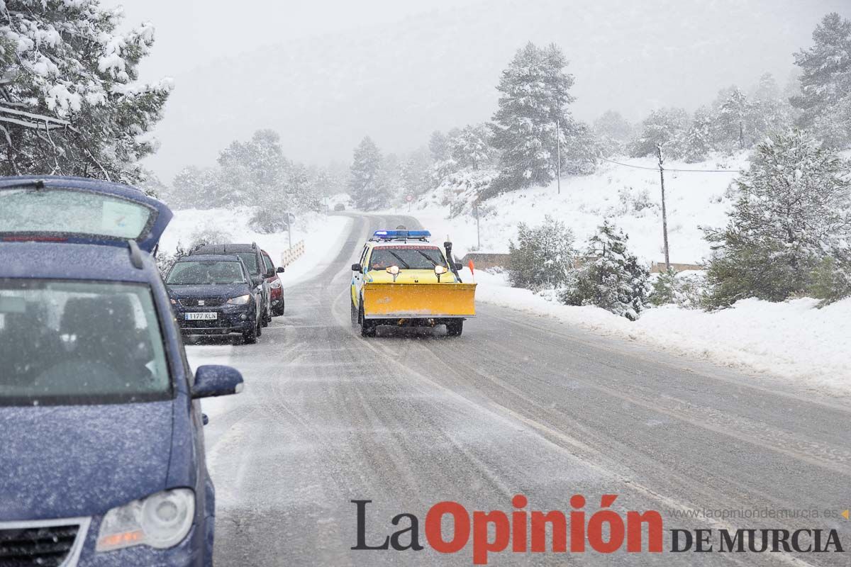 Continúa la nevada en las zonas altas de la comarca del Noroeste