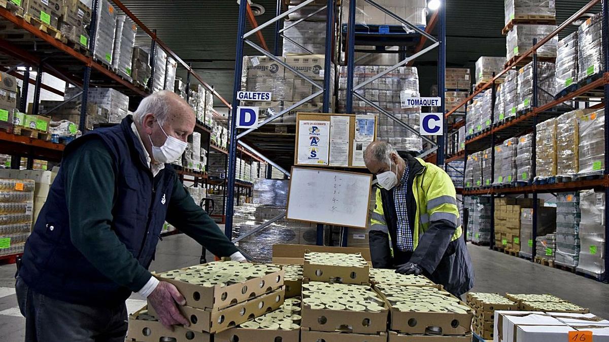 En total, dos millones de euros se distribuirán entre los 54 bancos de alimentos asociados a FESBAL. | F. ‘LA CAIXA’