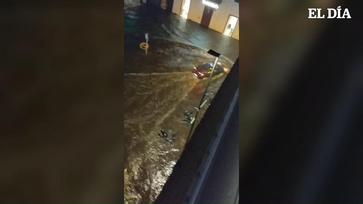 La borrasca Therese provoca fuertes inundaciones en Puerto de la Cruz