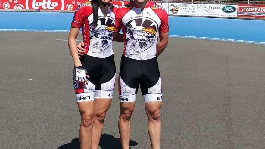 Los patinadores Sheila Posada y Daniel Martín en la pista de Zandvoorde, en Bélgica.