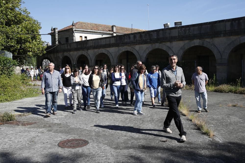 Trabajadores del CSIC visitan las instalaciones de la ETEA, donde se instalará su nuevo centro // Ricardo Grobas