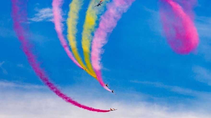Patrulla Águila: 40 años dibujando a España por los cielos del mundo