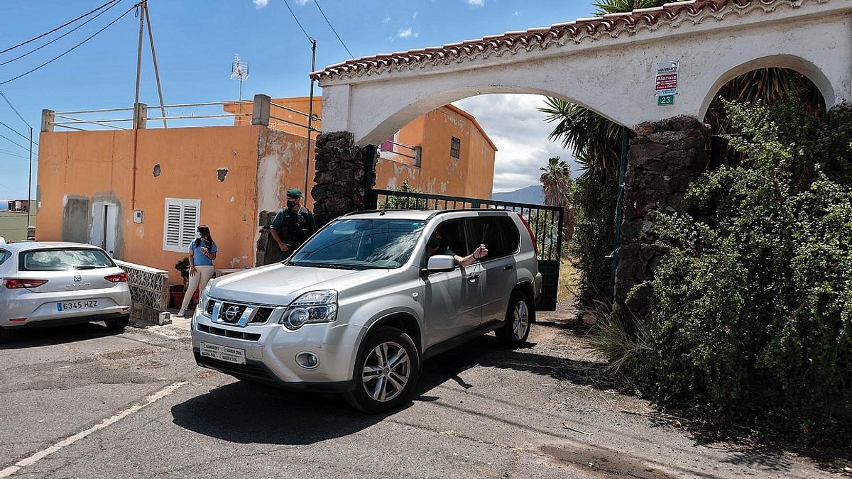 Registro en la casa de Tomás Gimeno