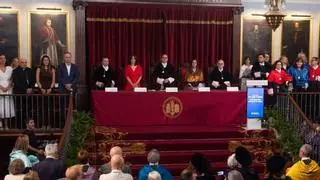 La Universitat de València comienza un nuevo curso sin olvidar al rector Lapiedra