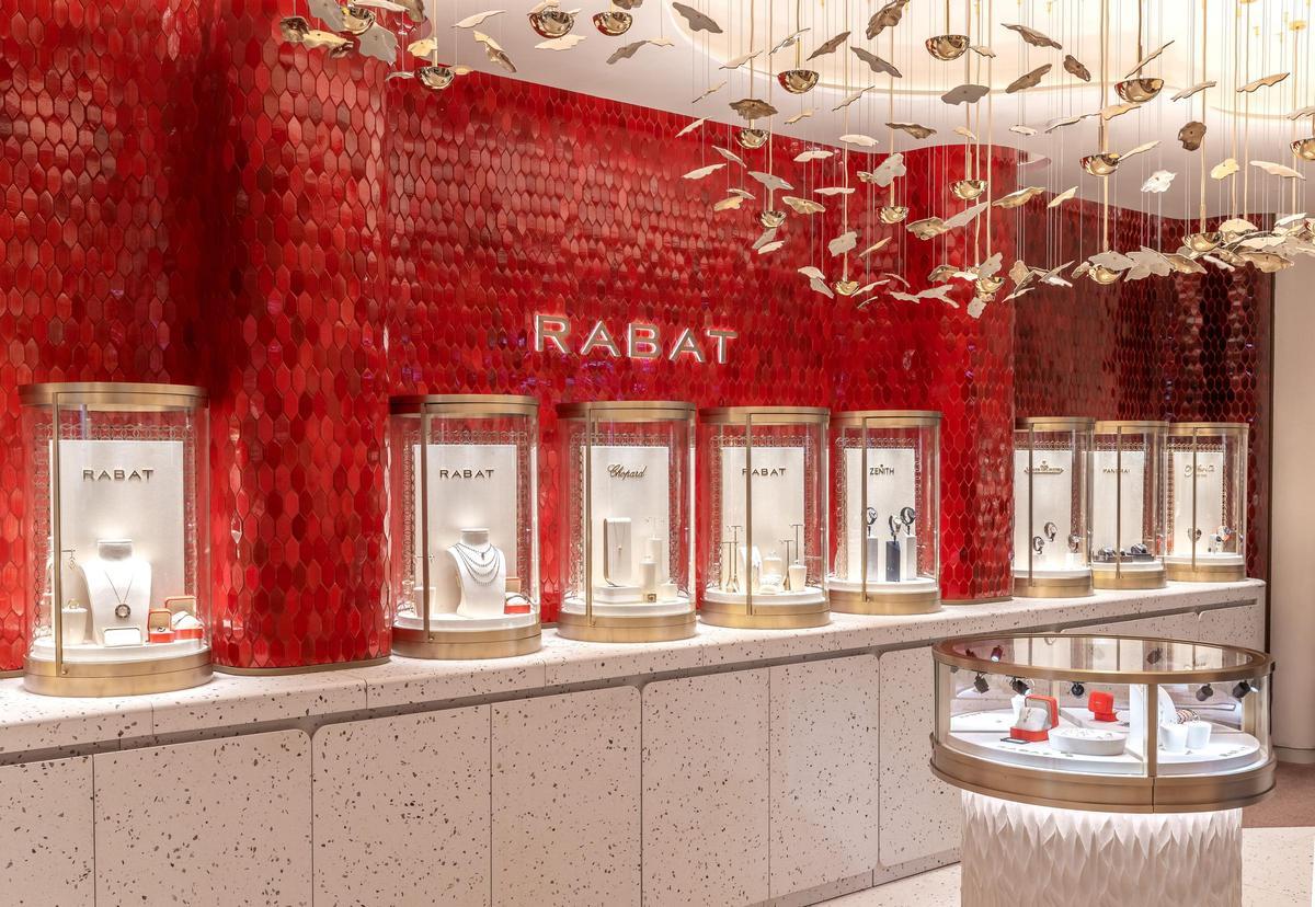 El interior de la tienda.