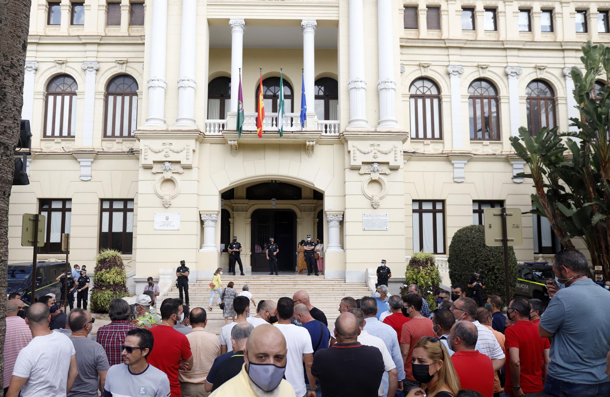 Manifestación del sector del taxi en Málaga contra el intrusismo de las VTC