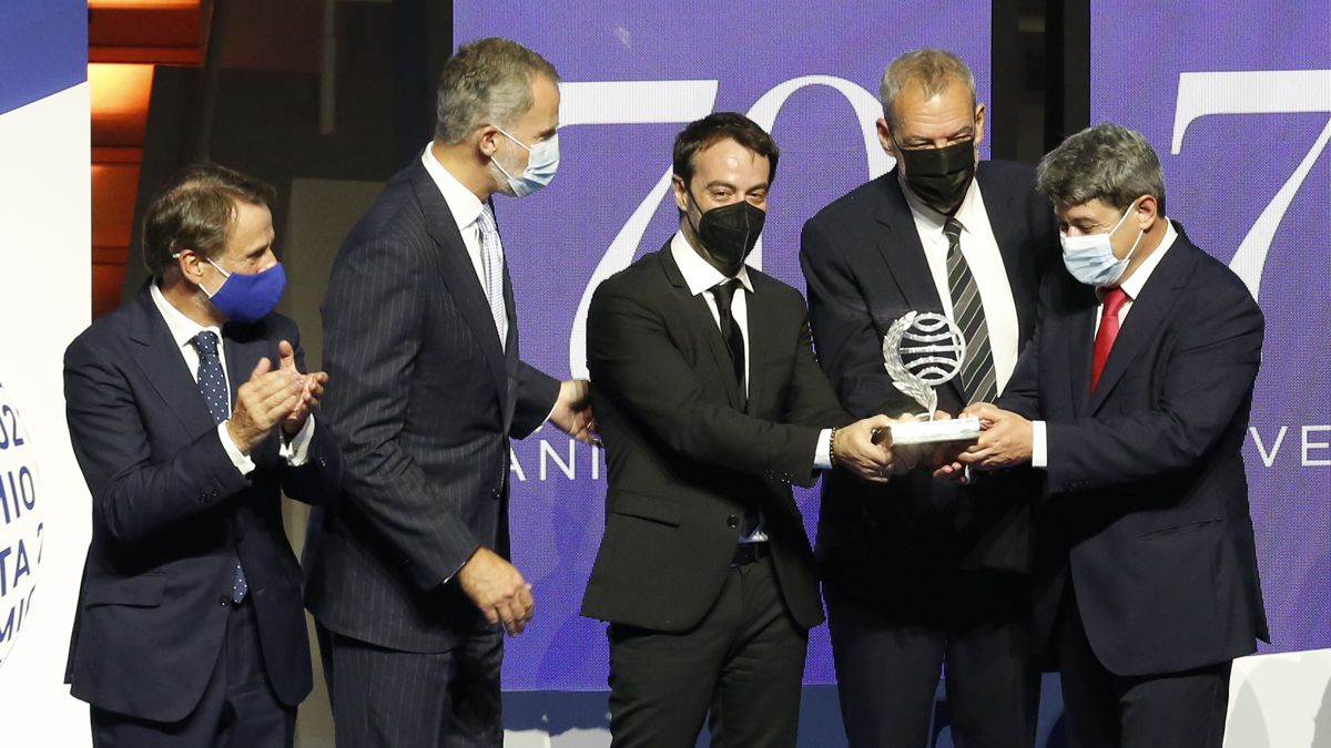 Jorge Diaz , Antonio Mercero y Augustin Martinez, reciben el Premio Planeta