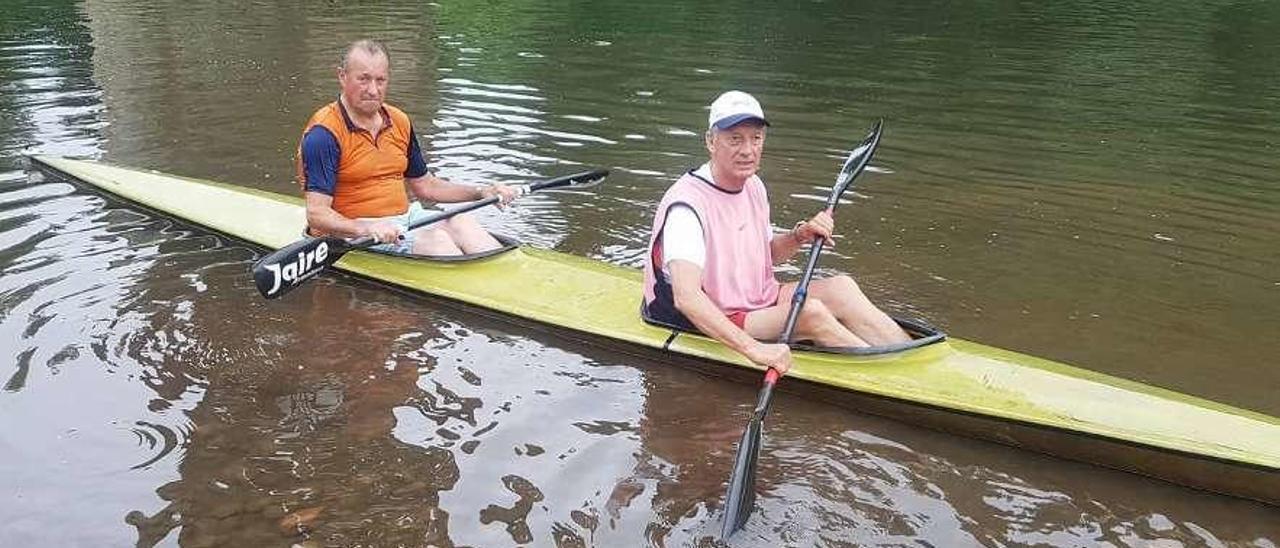 Por la izquierda, José Luis Gutiérrez Soto y Juan Manuel Feliz, en pleno entrenamiento.