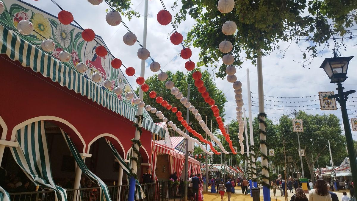 Ambiente este miércoles en el Real de la Feria.