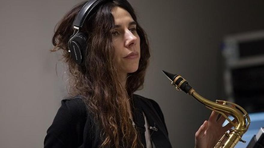 PJ Harvey: A Dog Called Money