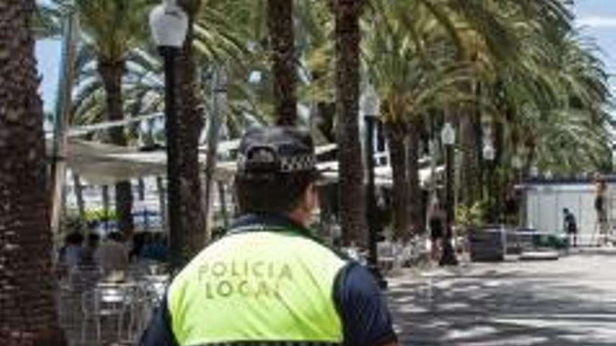 Un policía de Alicante.