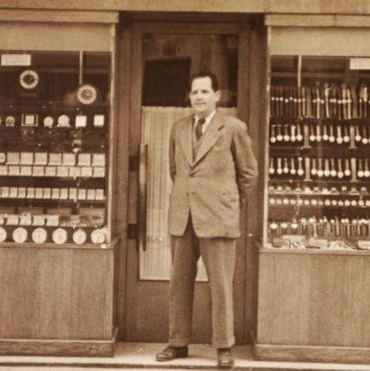 Cada generació s'ha esforçat en honorar l'ofici artesà de rellotger i joier