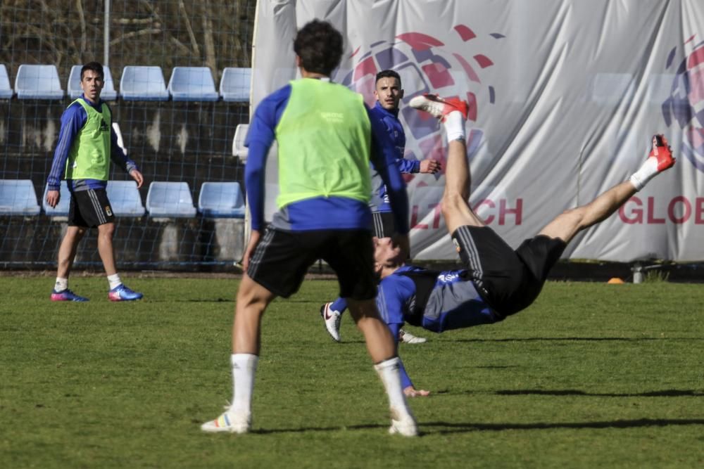 Entrenamiento del Real Oviedo en El Requexón