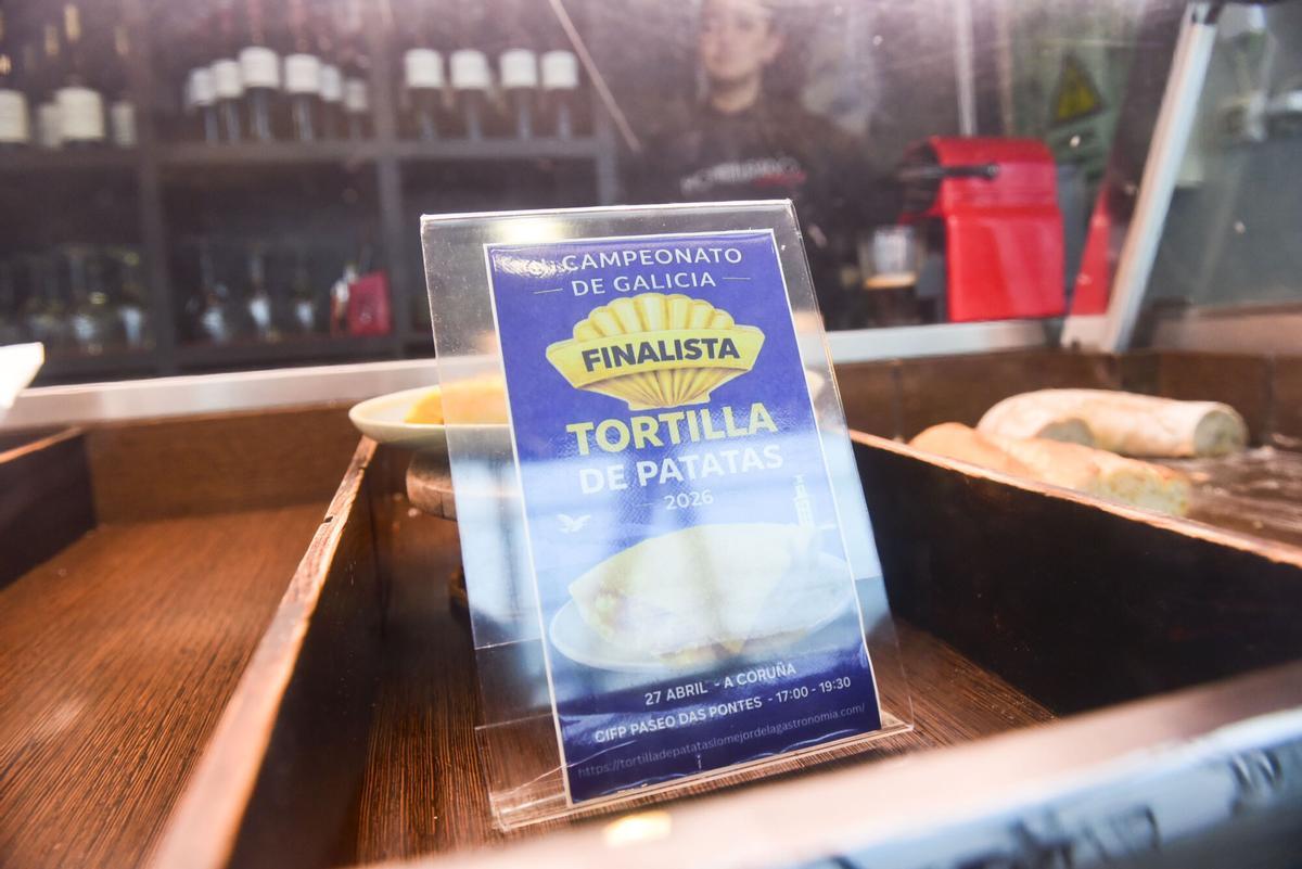 El cartel que anuncia la tortilla de patatas de Montefurado como finalista del campeonato gallego de 2026.