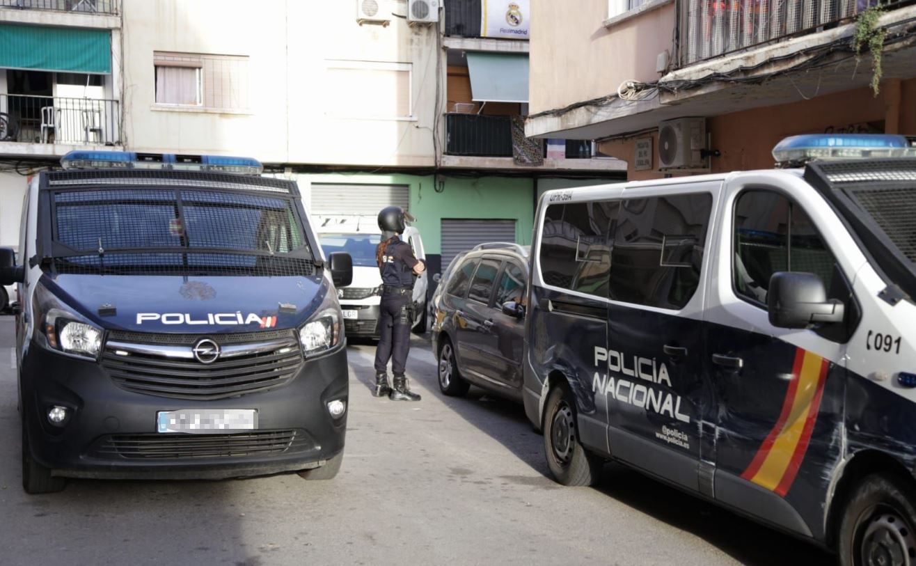 La Policía Nacional toma varias calles de la Soledat y Son Gotleu en una gran operación antidroga