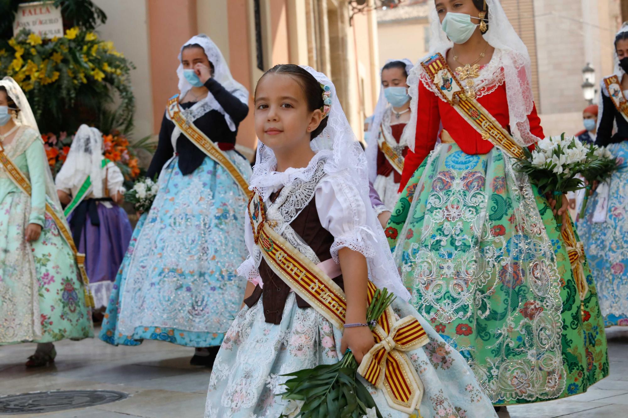 Búscate en el segundo día de Ofrenda por las calles del Mar y Avellanas (entre las 11.00 y 12.00 horas)