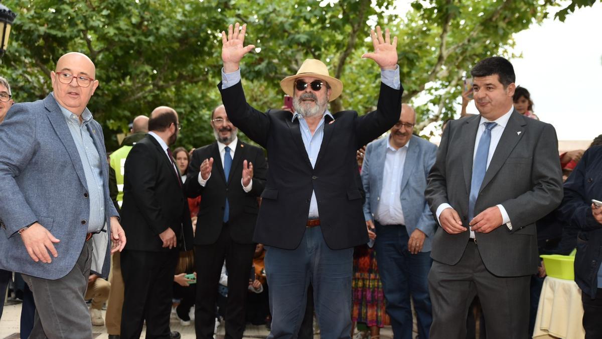 Antonio Resines ha impuesto sus manos en el Paseo de las Estrellas de Cariñena.