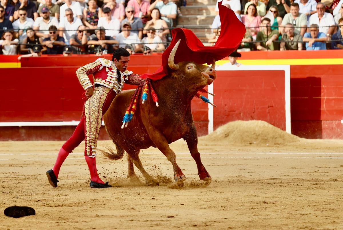 Segunda corrida de toros de la Feria de Julio con Manzanares, Talavante y Roca Rey
