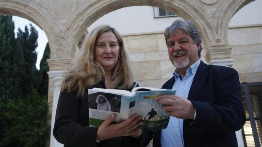 Luz Gabás recrea el mundo rural en su última obra, &#039;El latido de la tierra&#039;