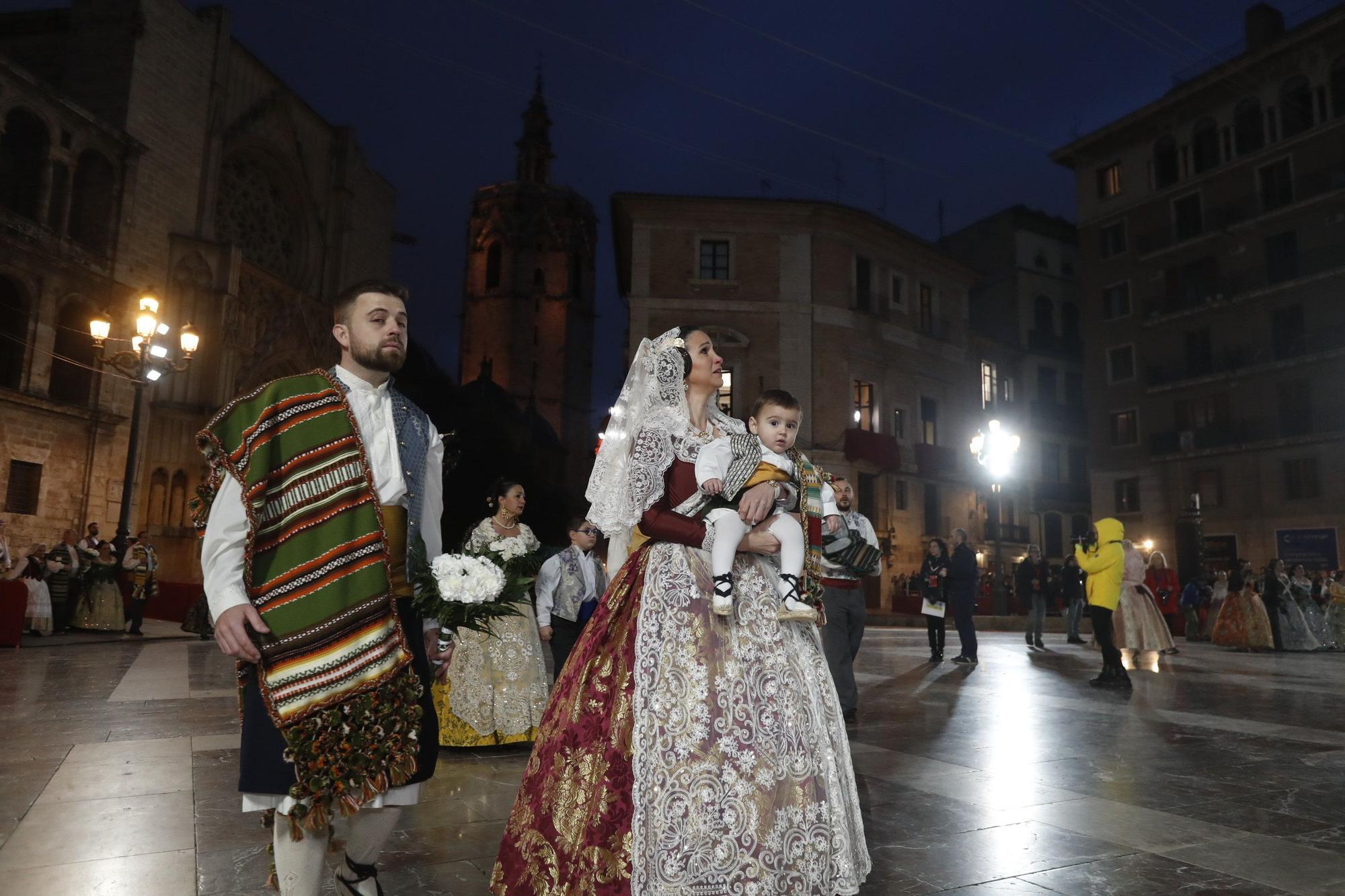 Búscate en el segundo día de ofrenda por la calle de la Paz (entre las 19:00 a las 20:00 horas)