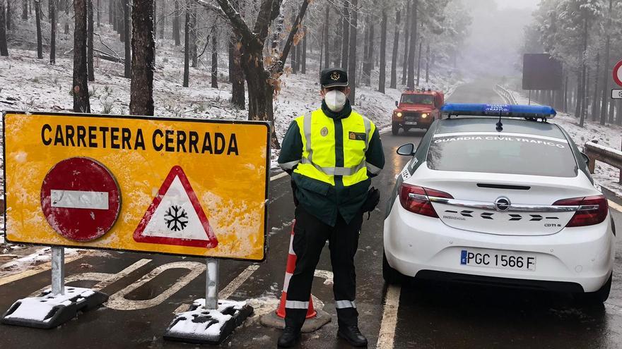 Recomiendan no subir a la cumbre para ver la nieve