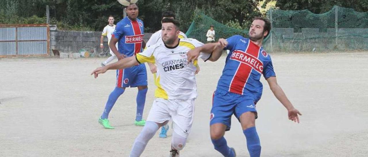 Julio Salgado, el máximo realizador de la Unión Deportiva Ourense, con cuatro goles./ / Iñaki Osorio