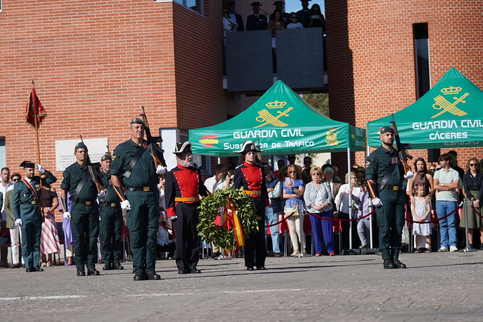 Fotogalería | Así ha celebrado la Guardia Civil de Cáceres el día de su patrona, la Virgen del Pilar