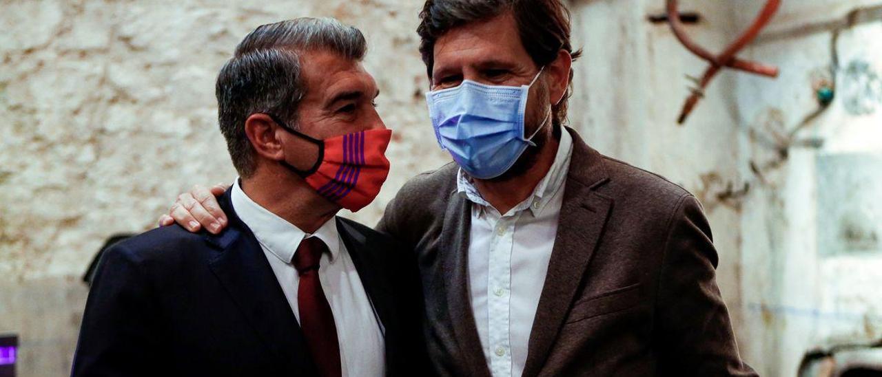 Mateu Alemany junto a Joan Laporta, en la presentación de la candidatura.