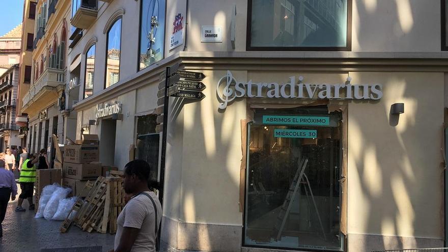 Stradivarius reabre su tienda en la plaza de la Constituci n La