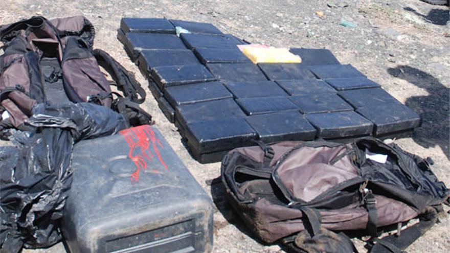 Incautados 50 kilos de cocaína en una playa de Telde
