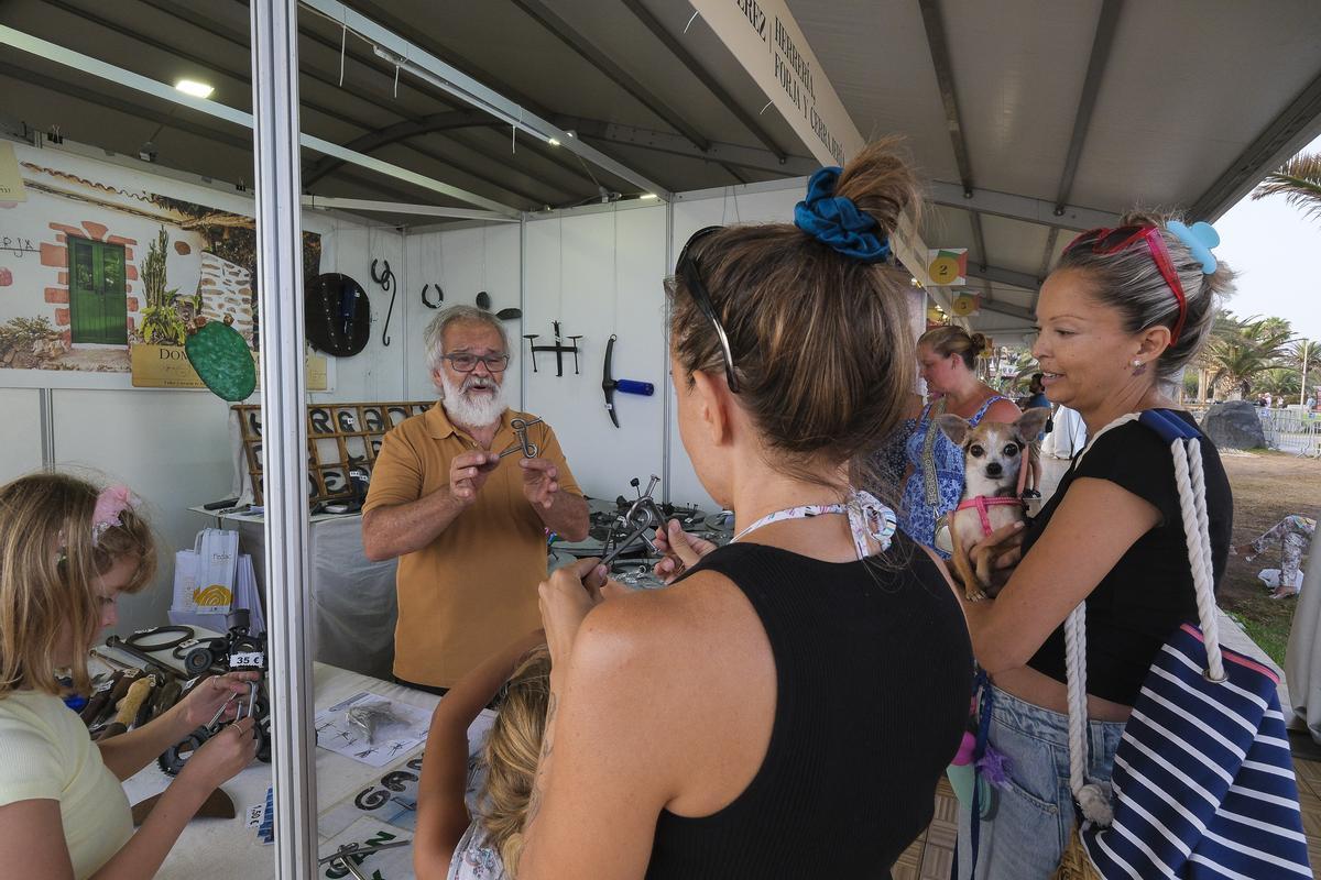 13-08-2024 SAN BARTOLOMÉ DE TIRAJANA. Feria de Artesanía del Faro de Maspalomas  | 13/08/2024 | Fotógrafo: Andrés Cruz