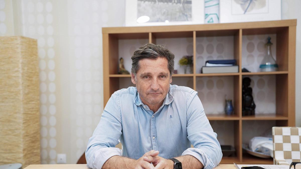VÍDEO | Entrevista a Guillermo Revuelta, candidato a hermano mayor de la Esperanza de Triana