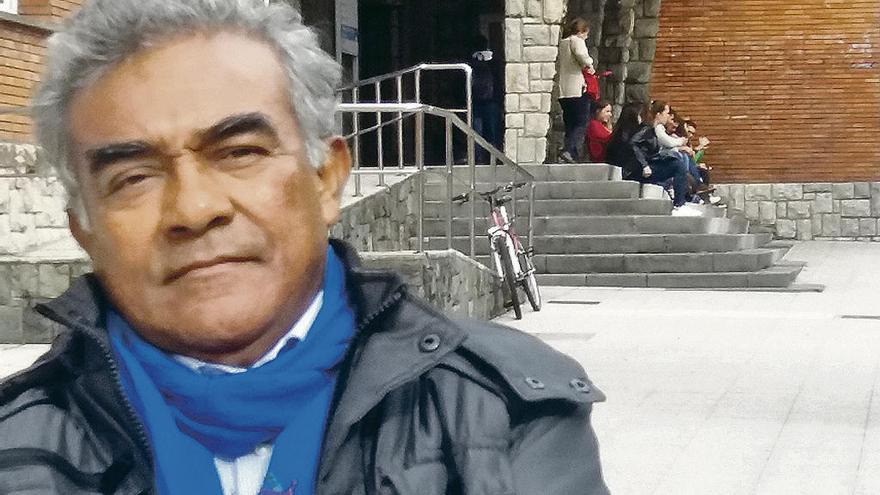 Carlos Rincón: &quot;En México las escuelas del Pr imer Mundo son contadas&quot;