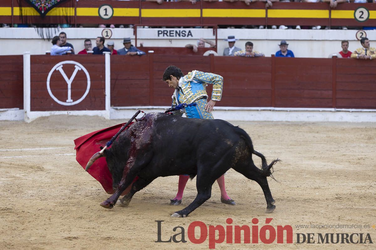 Tarde histórica en Abarán con la alternativa de José María Trigueros y el indulto de Tomás Rufo, junto a Castella salieron a hombros
