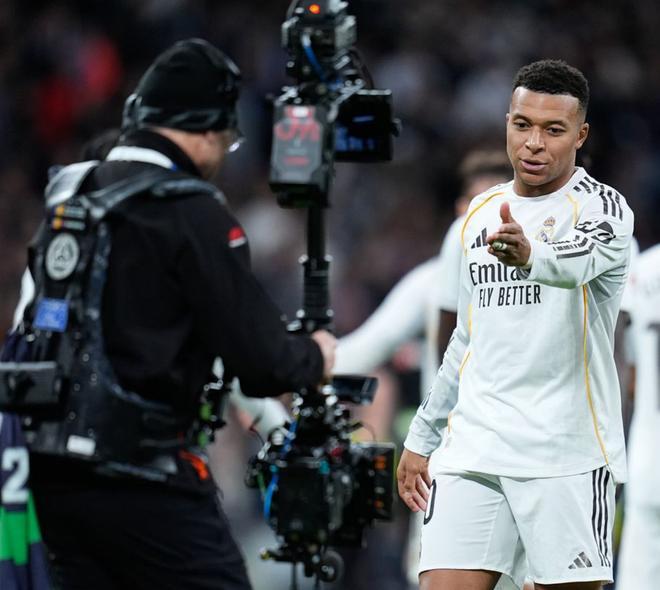 El Madrid ingressa més diners per TV que el Barça campió