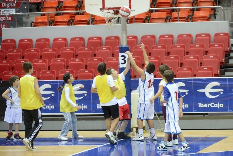 DÍA DEL MINIBASKET. Partidos de las 11:15 horas