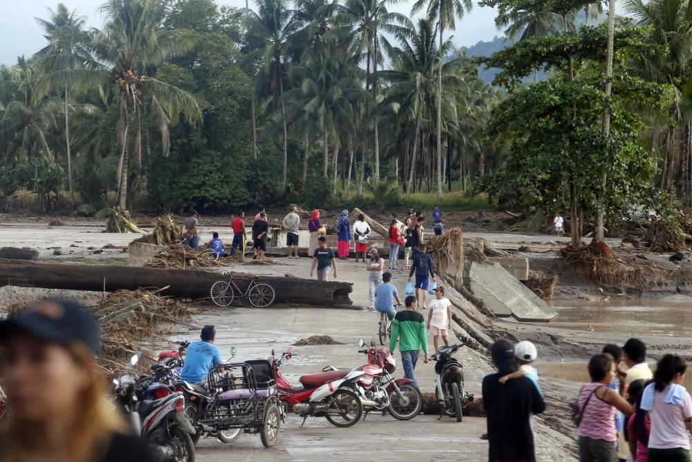 La tormenta tropical 'Tembin' azota Filipinas