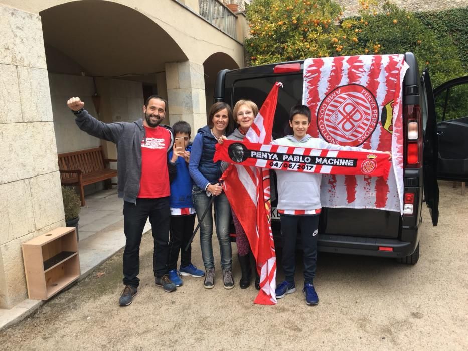 Els aficionants del Girona es desplacen al Camp Nou