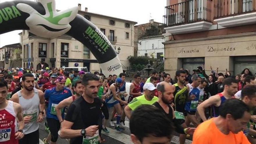 El atleta Mario Mirabel gana la Media Maratón