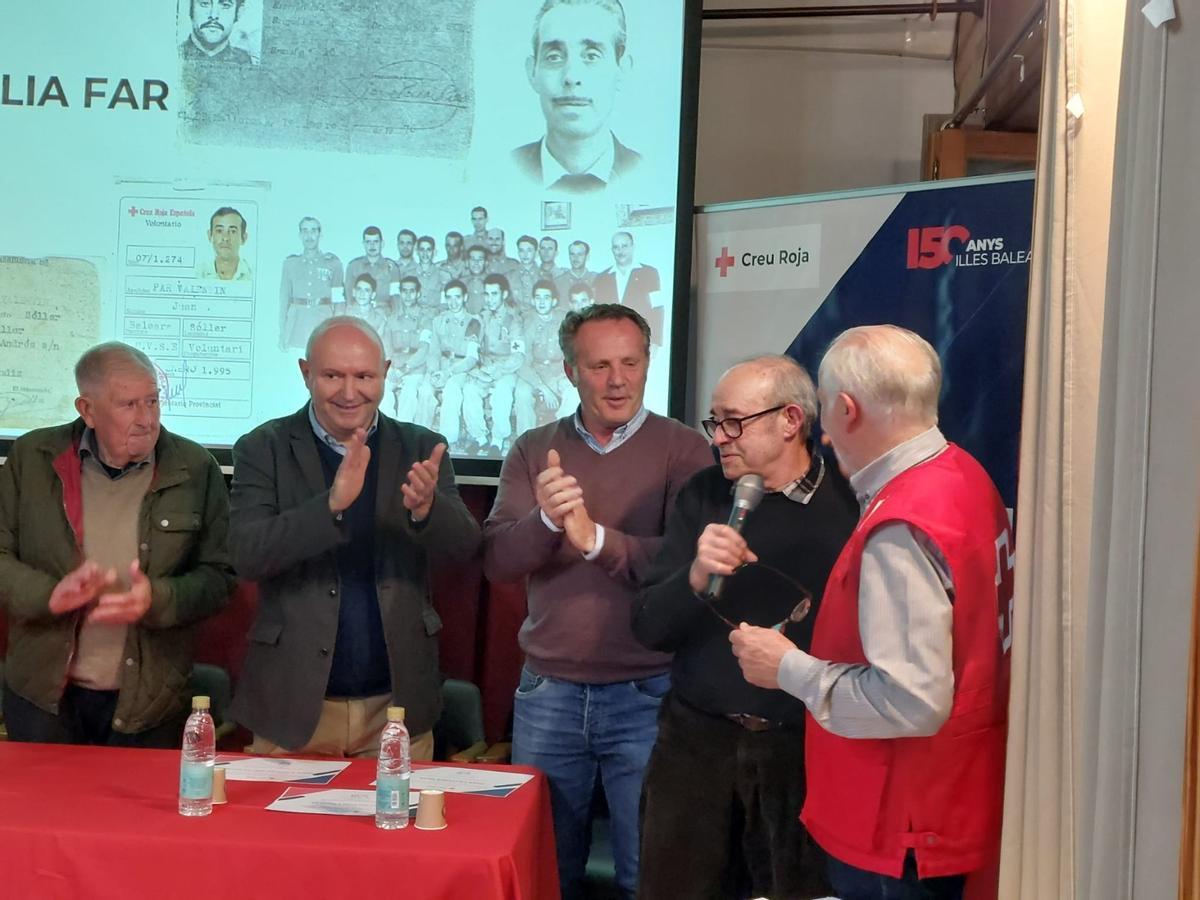 Una imagen de la presentación de la memoria, donde fue homenajeada la familia de Joan Far.
