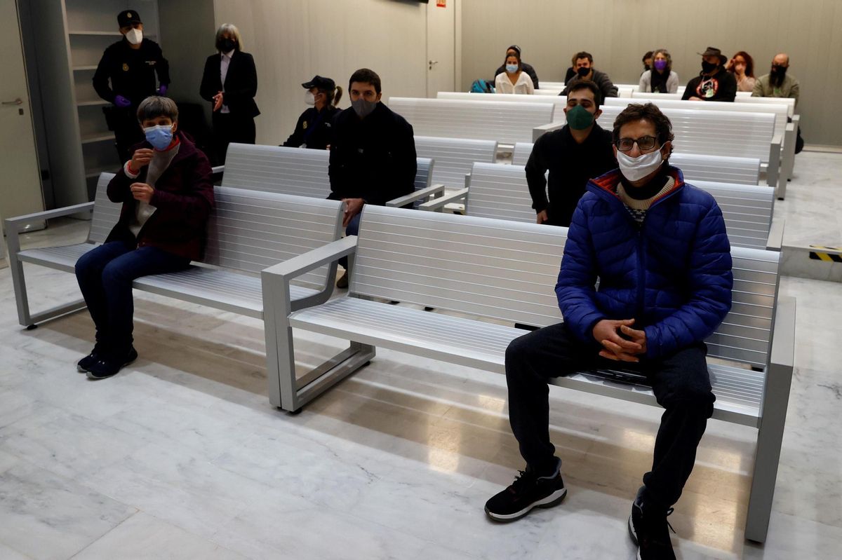 Els dos caps del grup terrorista Resistencia Galega s’enfronten a 51 anys de presó Els dos caps del grup terrorista Resistencia Galega s’enfronten a 51 anys de presó