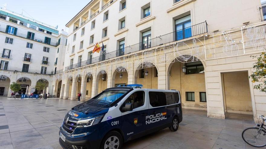 Acepta tres años y medio de cárcel por apuñalar a un joven en un pub de Xàbia